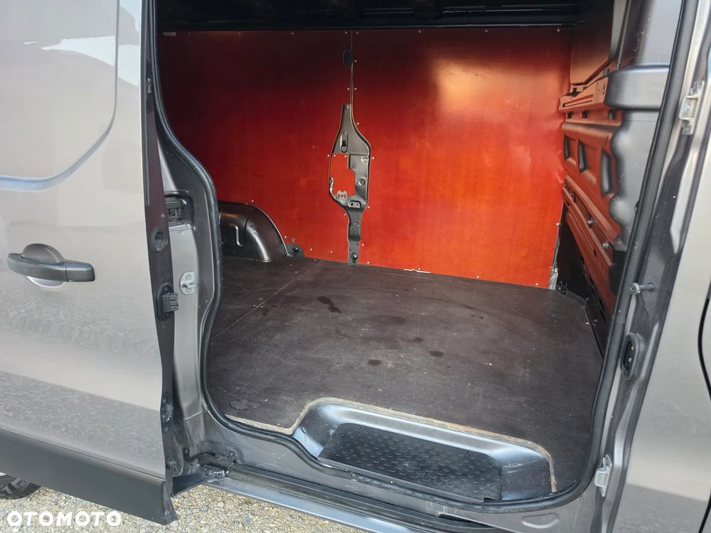 Renault Trafic - 13