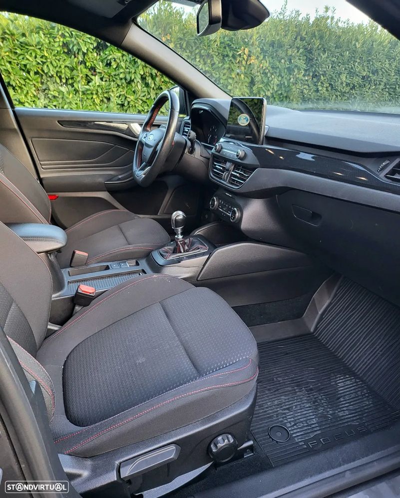 Ford Focus 1.5 TDCi EcoBlue ST-Line - 13