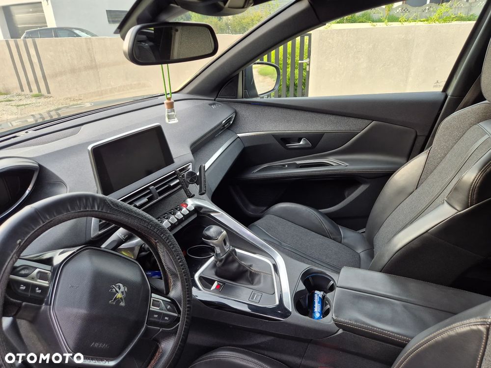 Peugeot 3008 1.5 BlueHDi Allure S&S - 12