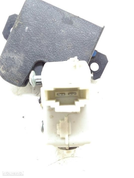 FECHADURA MALA / PORTA TRASEIRA VOLKSWAGEN GOLF IV 2002 -1J6827505B - 2