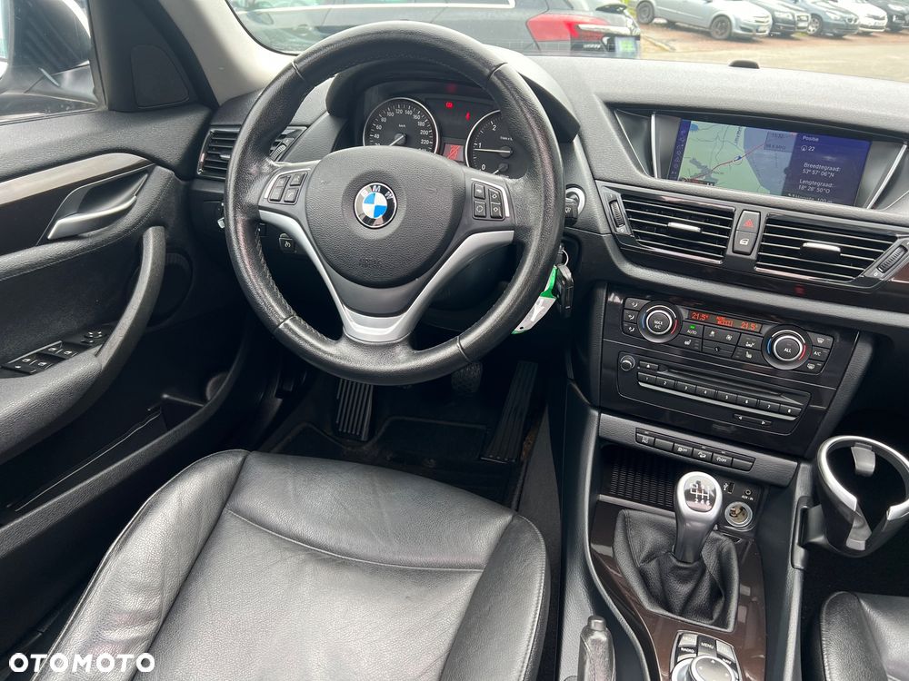 BMW X1 sDrive18d Sport Line - 21