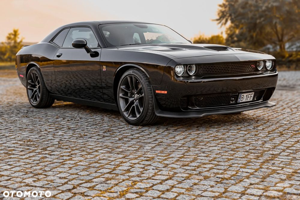 Dodge Challenger 6.4 Scat Pack - 7