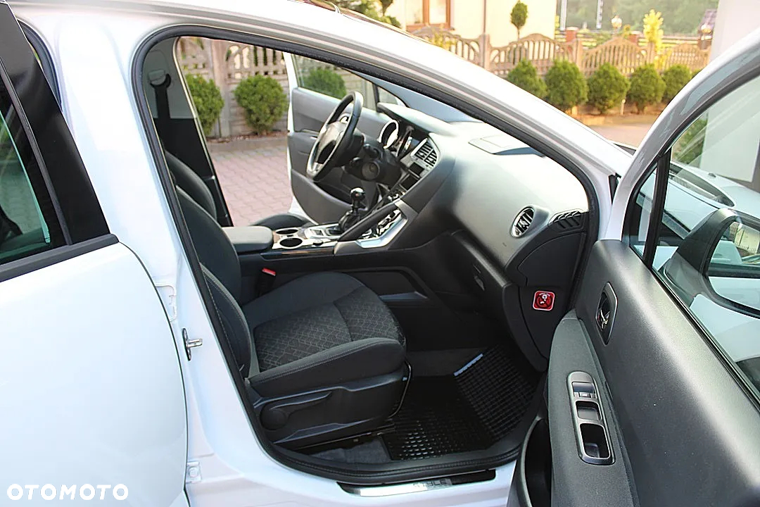 Peugeot 3008 1.6 THP Allure - 11