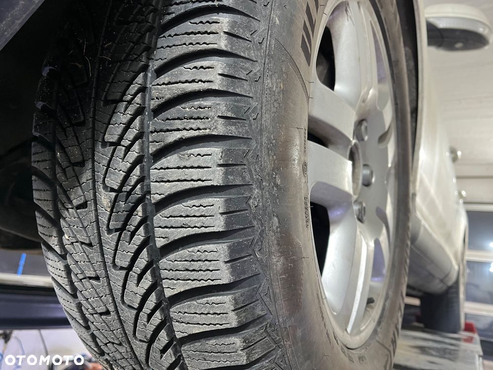 Volkswagen Touareg 3.0 V6 TDI DPF Automatik Individual - 4