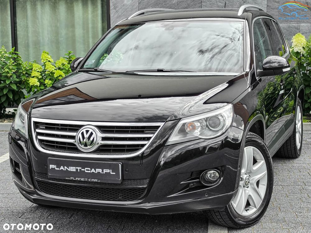 Volkswagen Tiguan - 1