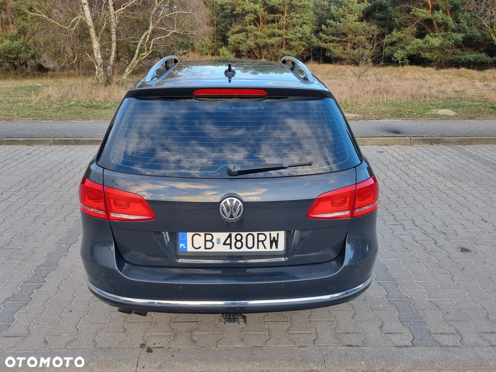 Volkswagen Passat 2.0 TDI DSG Highline - 9