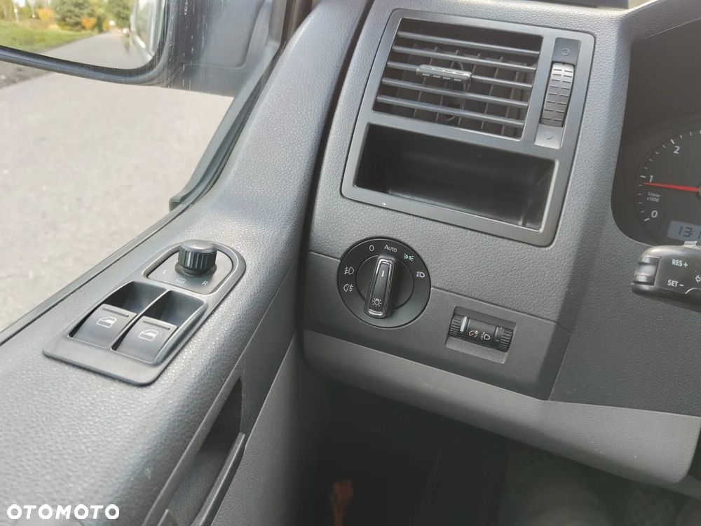 Volkswagen Transporter - 10