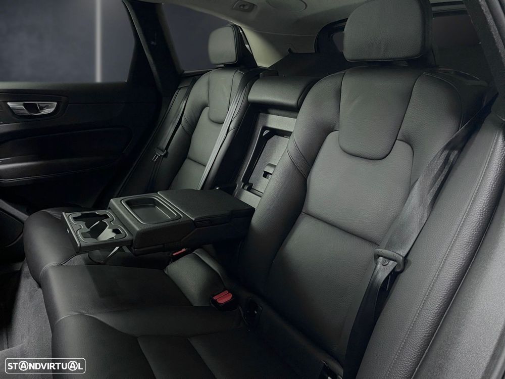 Volvo XC 60 - 29