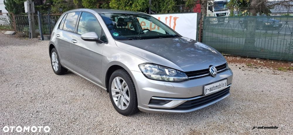 Volkswagen Golf - 11