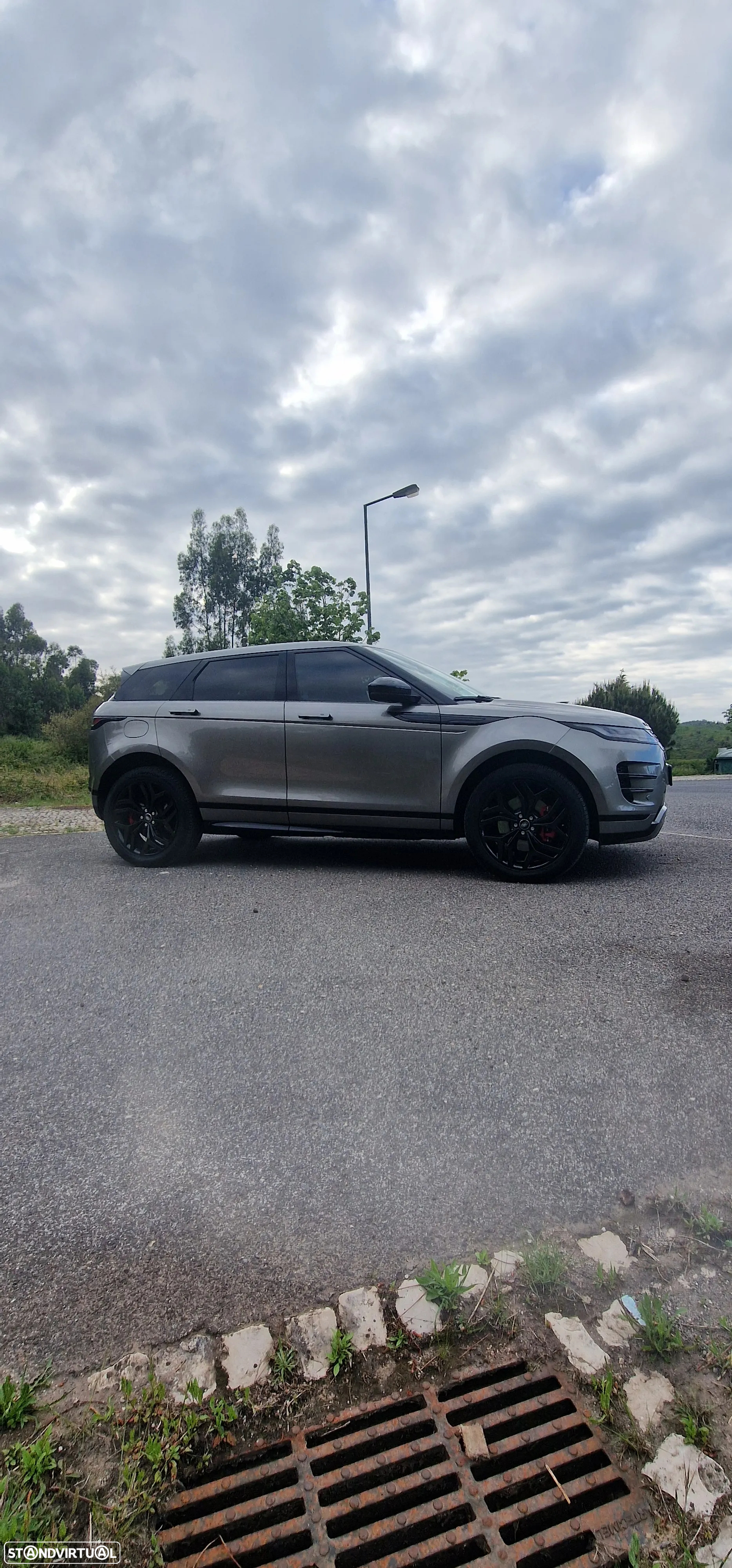 Land Rover Range Rover Evoque 1.5 P300e AWD R-Dynamic SE Auto - 10