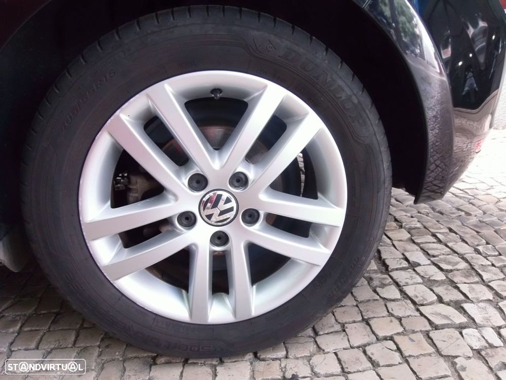 VW Golf 1.6 TDi Highline - 7