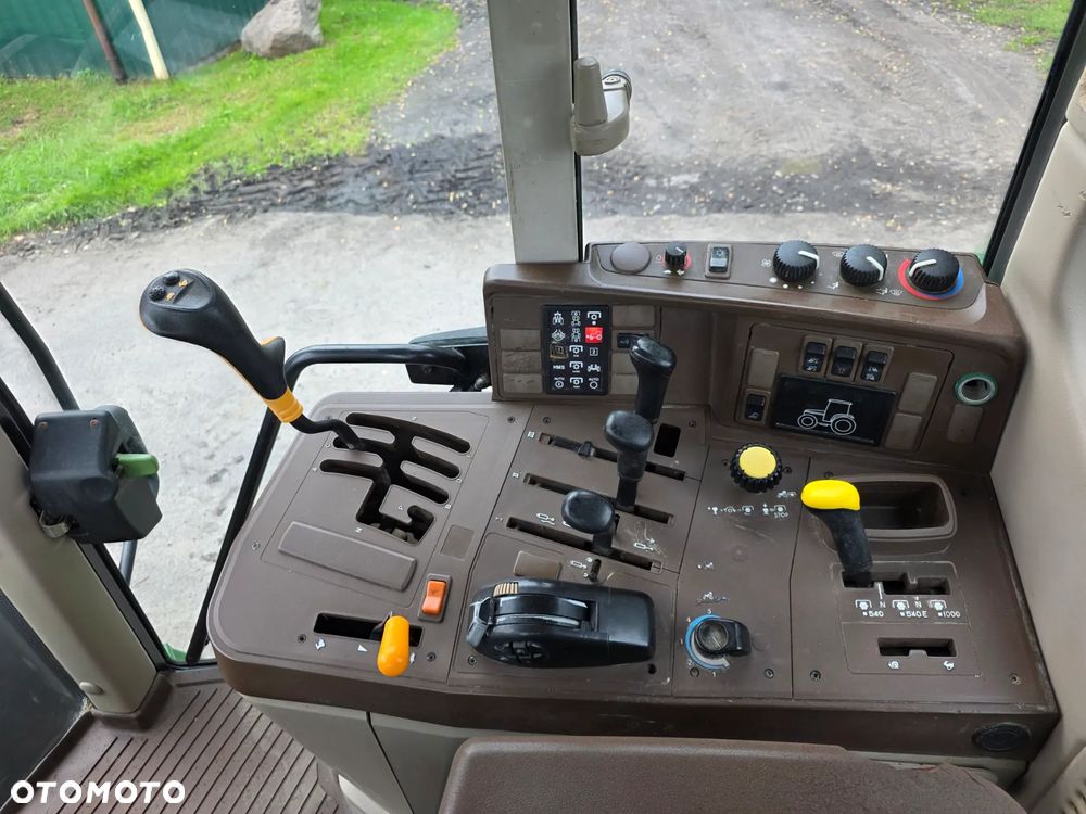 John Deere 6520 PREMIUM POWERQUAD - 7