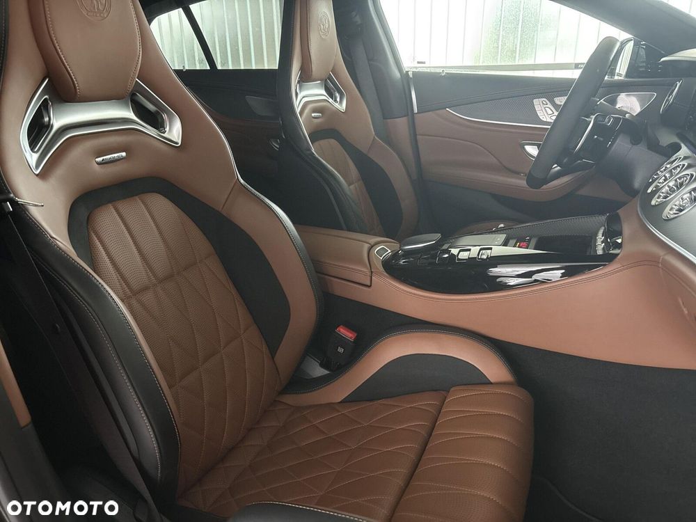 Mercedes-Benz AMG GT - 18