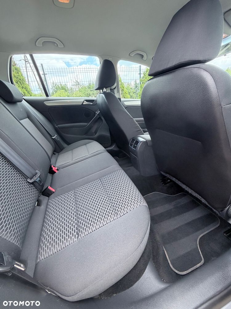 Volkswagen Golf 1.6 Team - 8