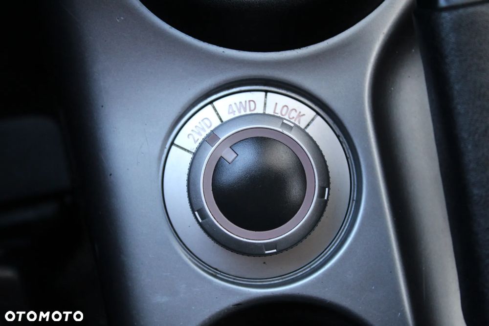 Citroën C-Crosser 2.2 HDi Exclusive - 18