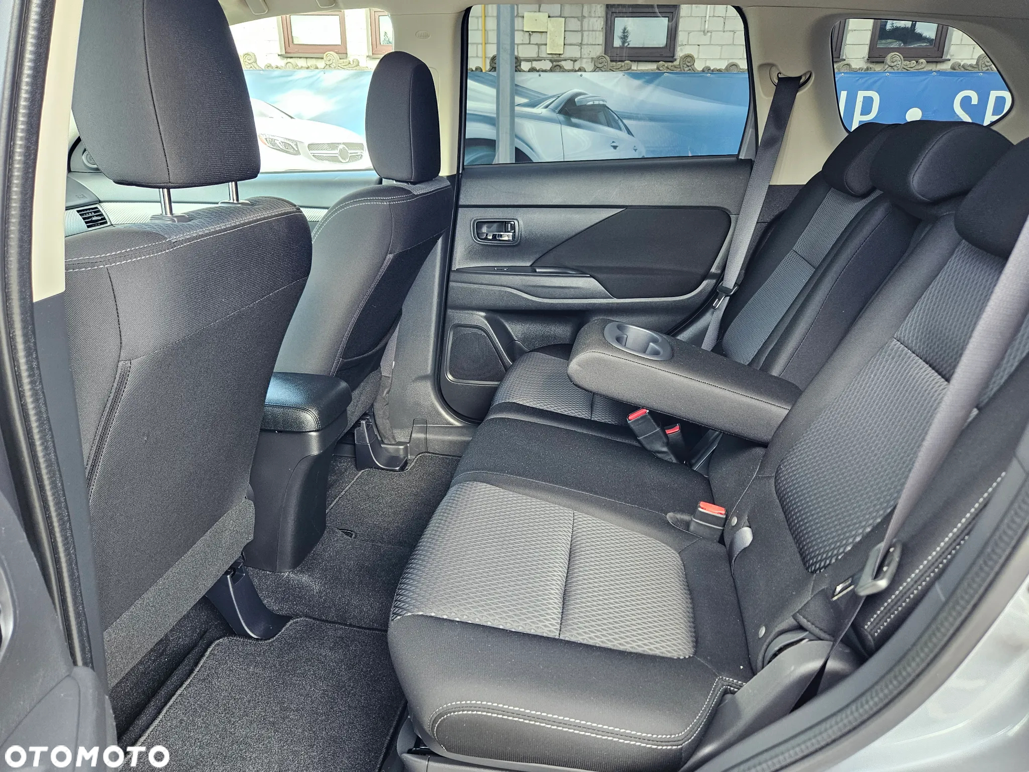 Mitsubishi Outlander 2.0 City Style 2WD - 7