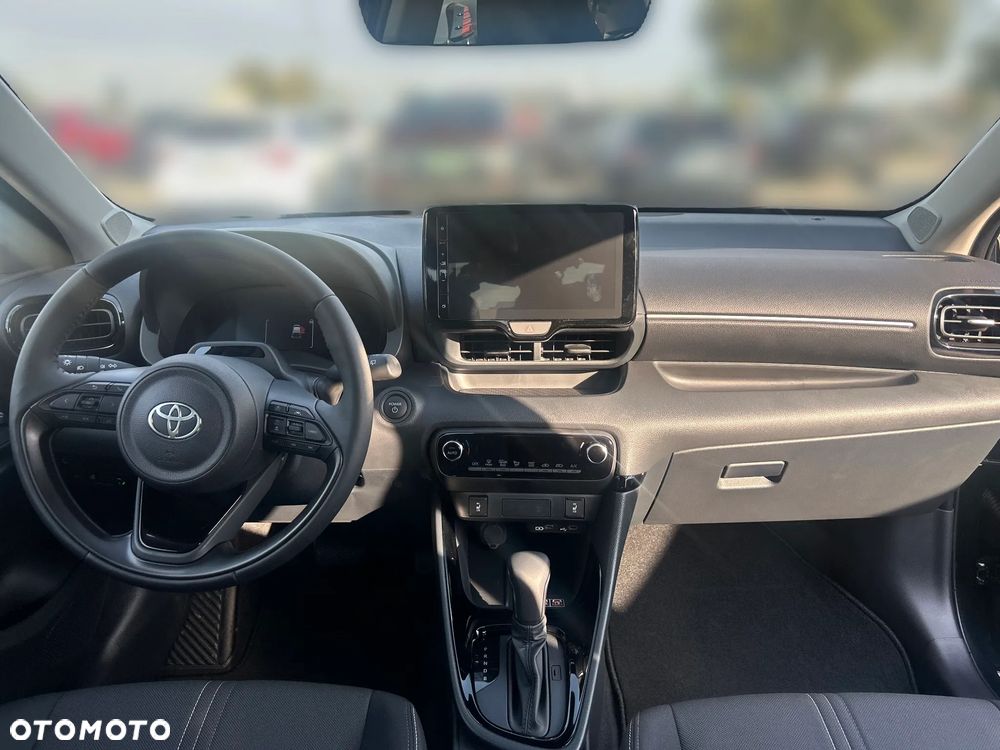 Toyota Yaris Hybrid 1.5 Style - 18