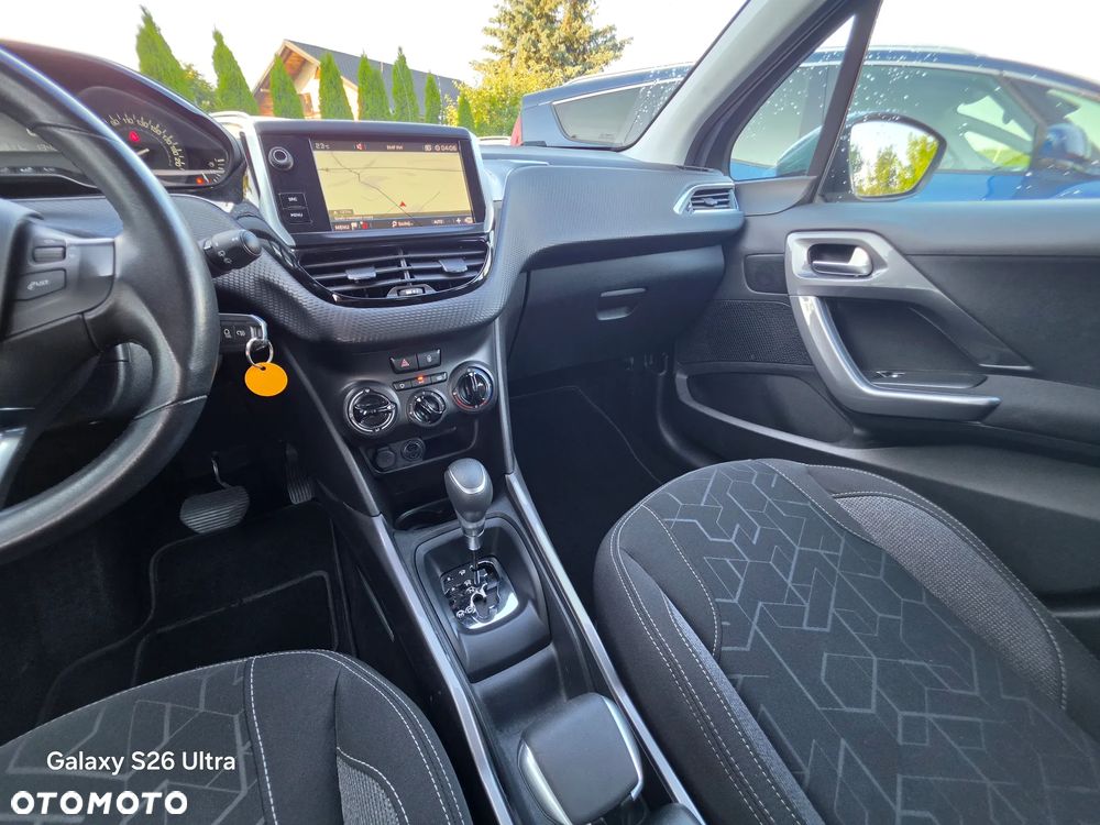 Peugeot 2008 1.2 Pure Tech Active S&S EAT6 - 37