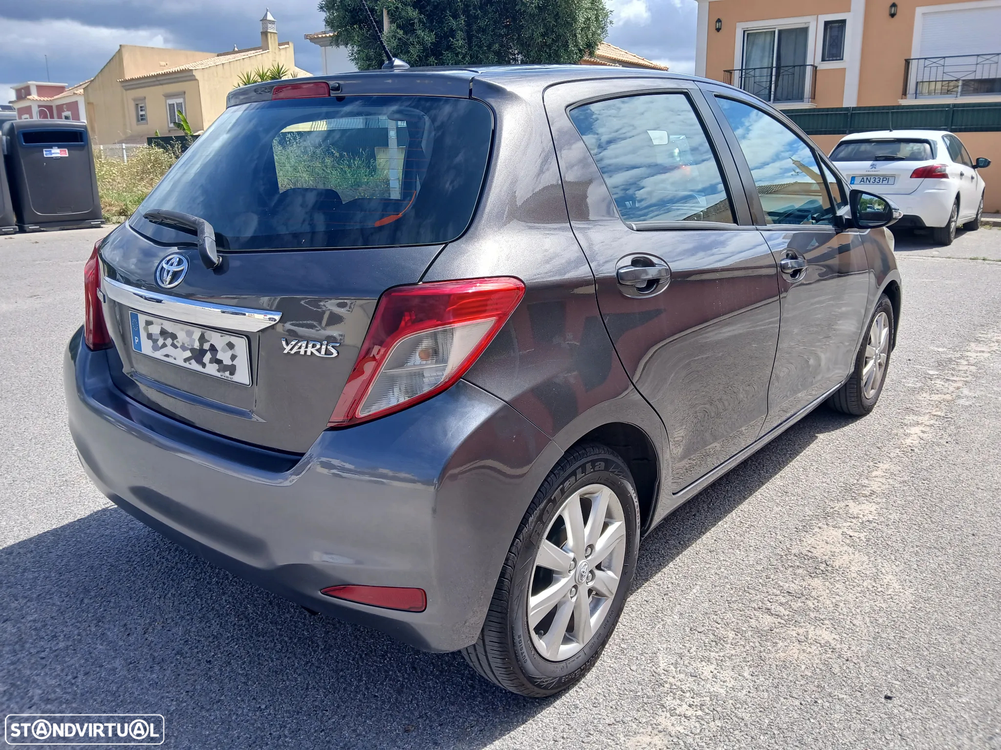 Toyota Yaris 1.0 VVT-i Comfort+P.Style - 4