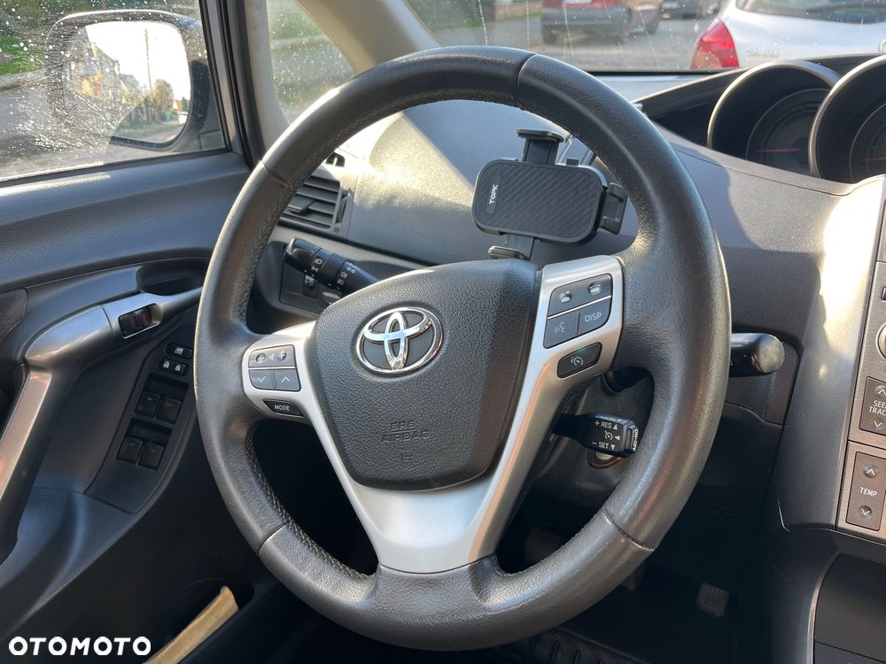 Toyota Verso 2.0 D-4D - 14
