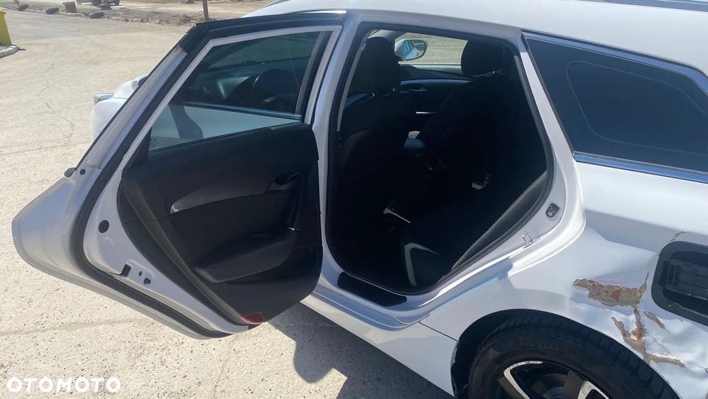 Hyundai i40 Kombi 1.6 Trend - 15