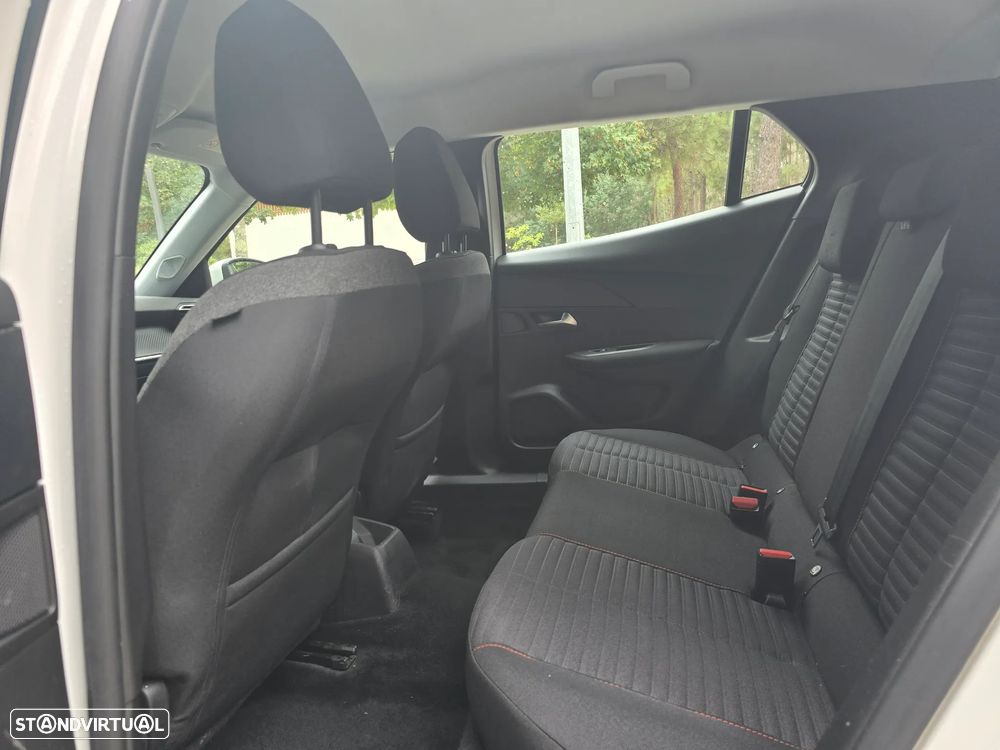 Peugeot 2008 PureTech 130 Active Pack - 15