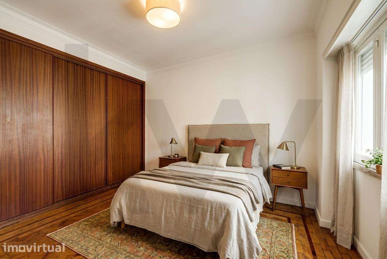 APARTAMENTO T2 NA AVENIDA ALMIRANTE REIS COM METRO À PORTA E ELEVADOR - Grande imagem: 2/41