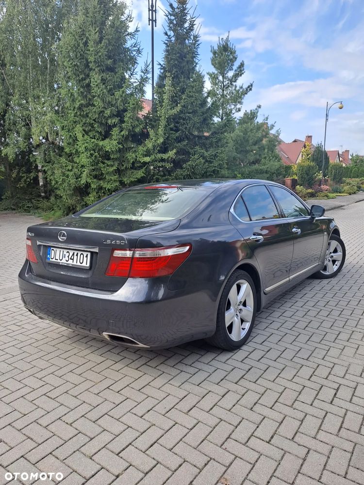 Lexus LS - 27