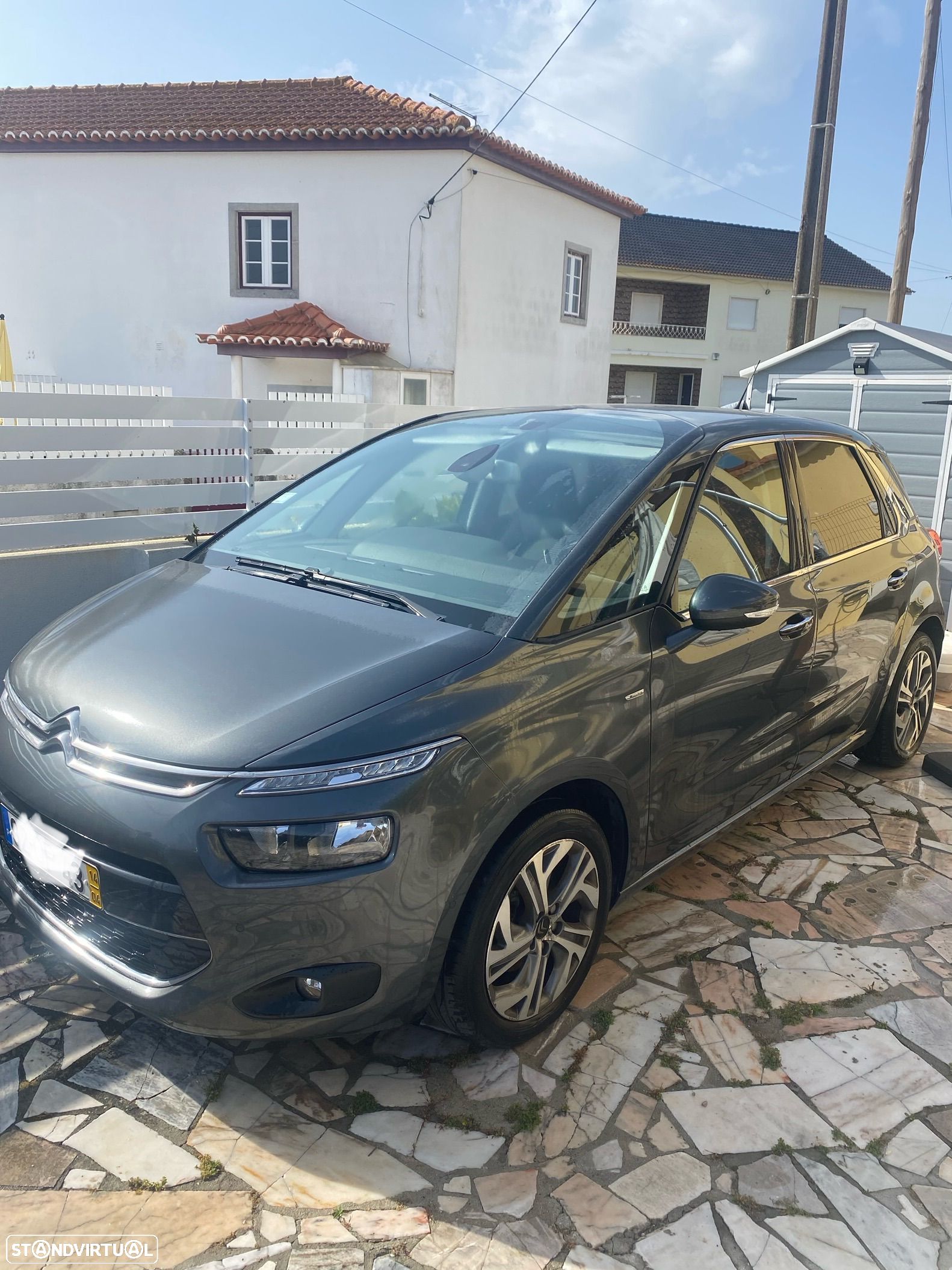 Citroën C4 Picasso 1.6 e-HDi Intensive ETG6 J17 - 1