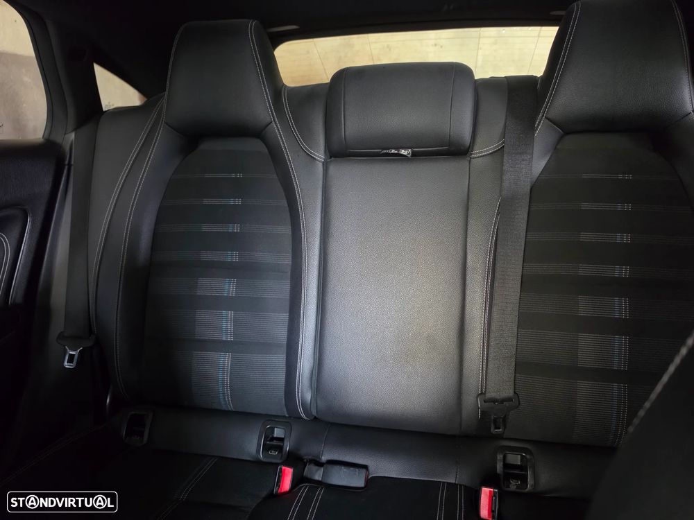 Mercedes-Benz CLA 180 CDi Urban - 10