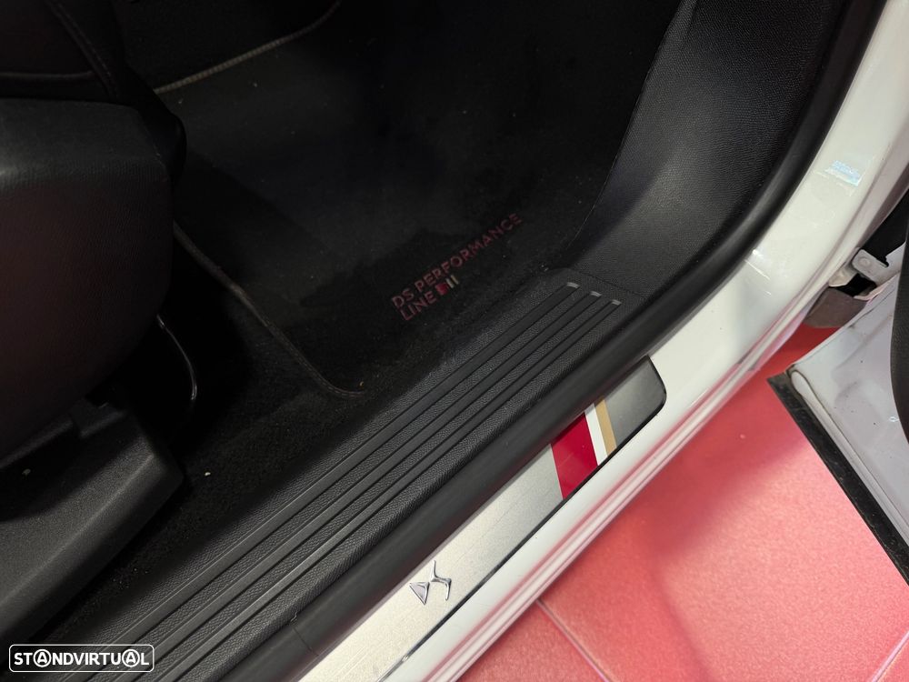 DS DS7 Crossback 1.5 BlueHDi Performance Line EAT8 - 20