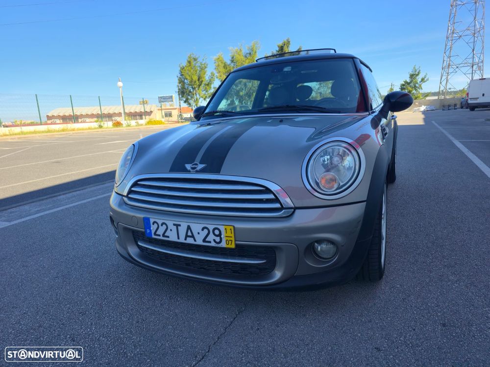 MINI 3 Portas Cooper D - 1