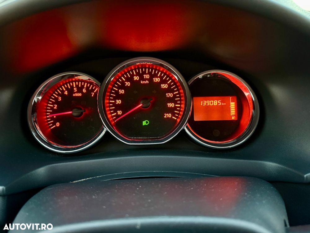 Dacia Logan TCe 90 S&S Prestige - 28