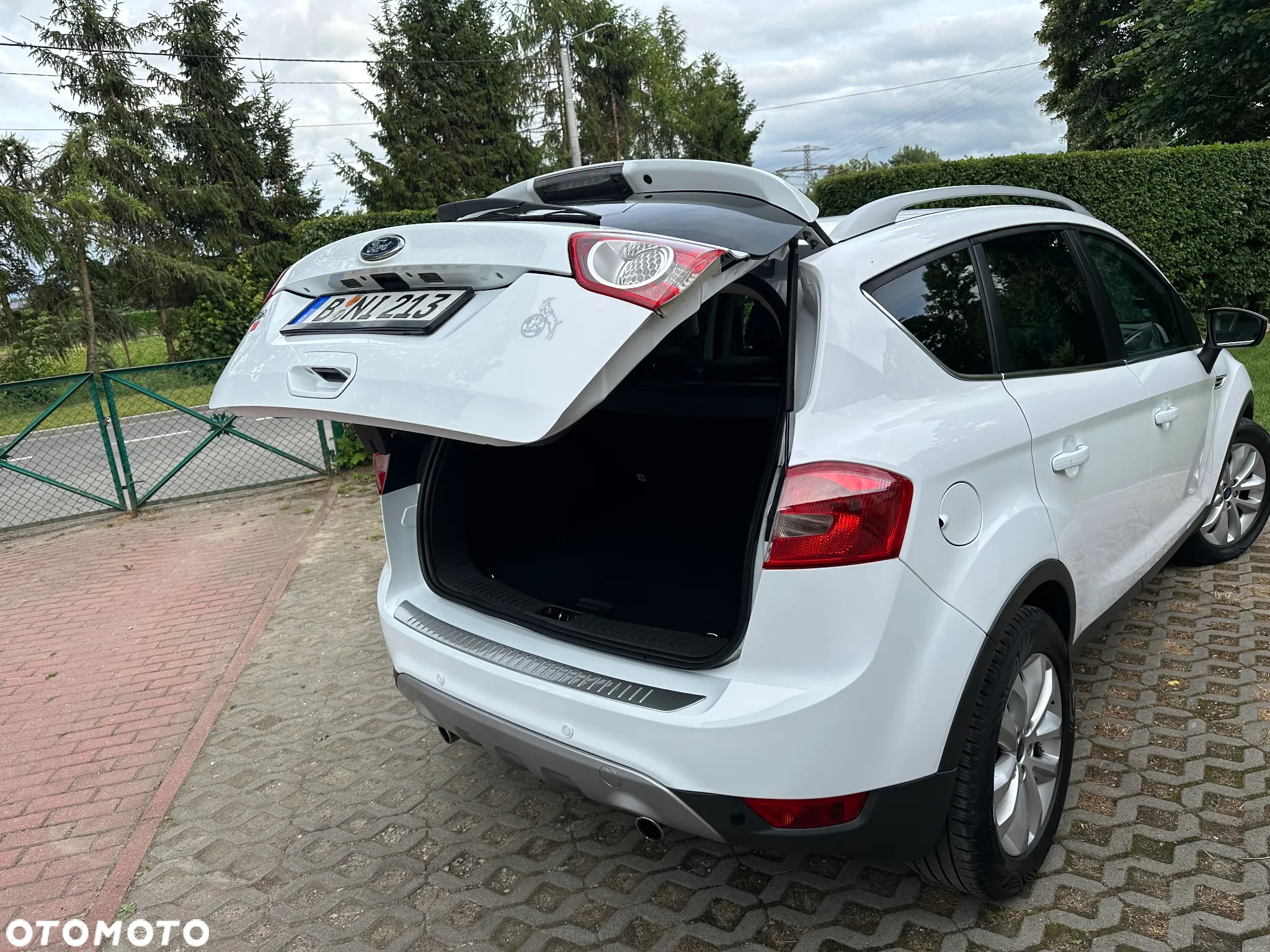 Ford Kuga 2.0 TDCi 4WD Titanium - 27