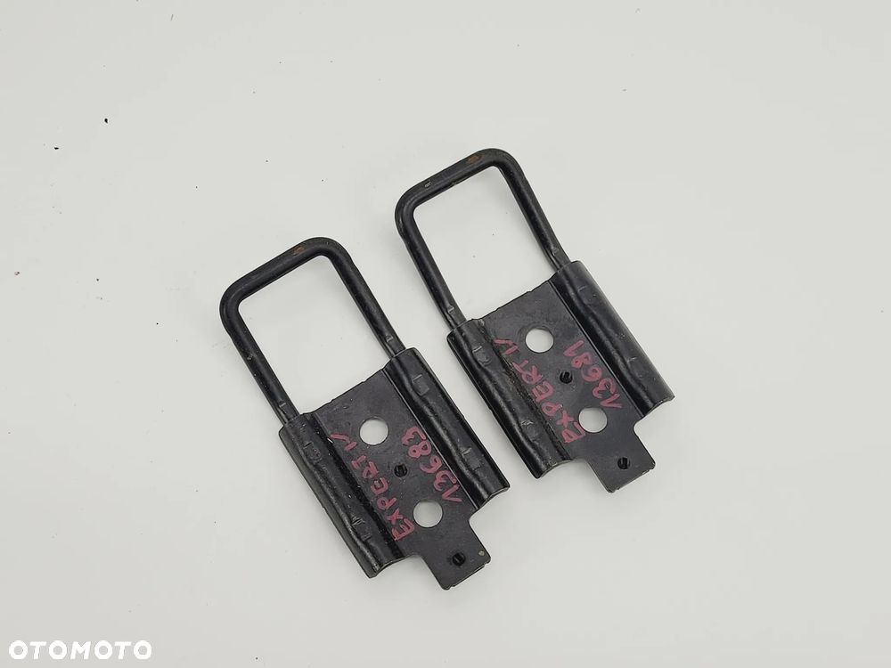 RYGIEL ZACZEP ZAMKA TYŁ PEUGEOT EXPERT JUMPY III VIVARO C 2016-  CZĘŚCI - 1