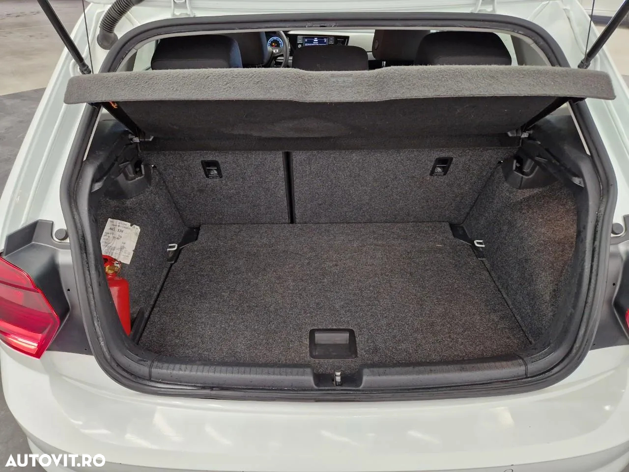 Volkswagen Polo 1.6 TDI Comfortline - 5