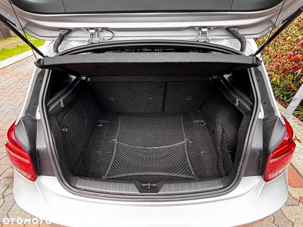 BMW Seria 1 118i Sport Line - 23