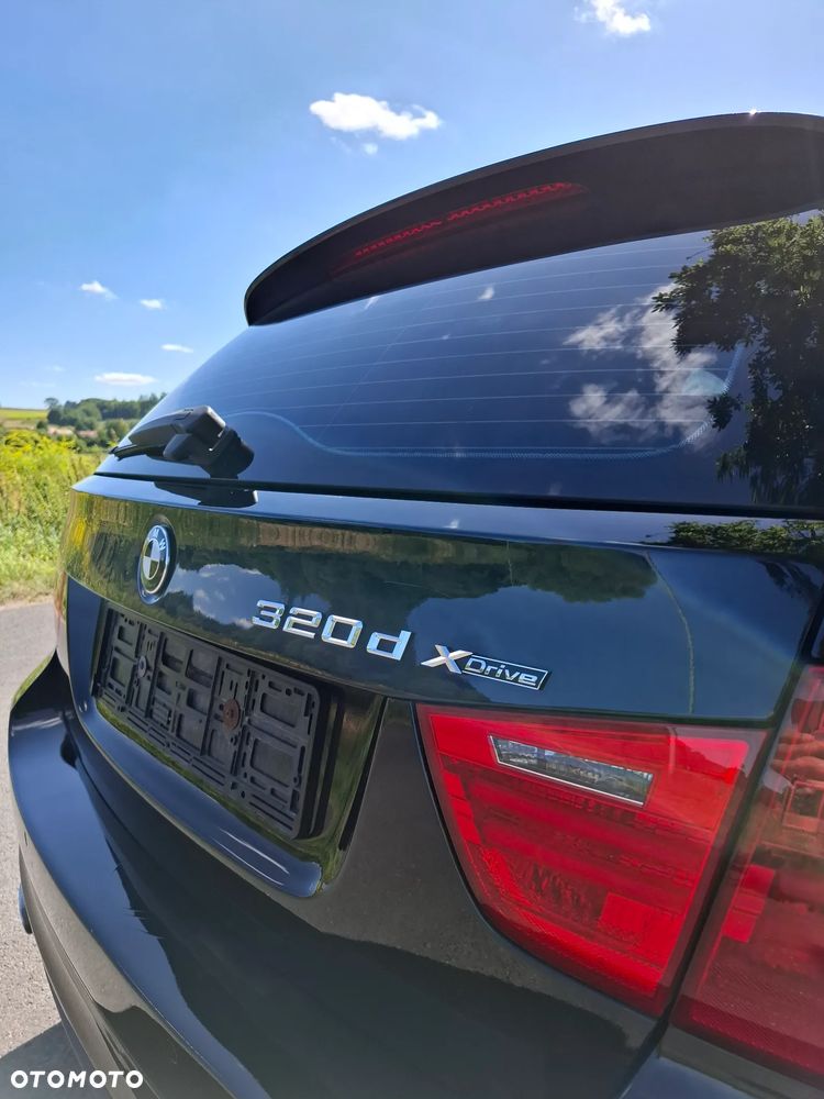 BMW Seria 3 320d xDrive - 4