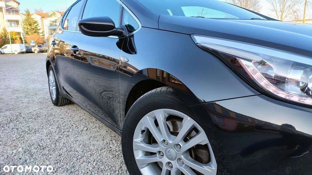 Kia Ceed 1.6 CRDi 128 Dream Team Edition - 5