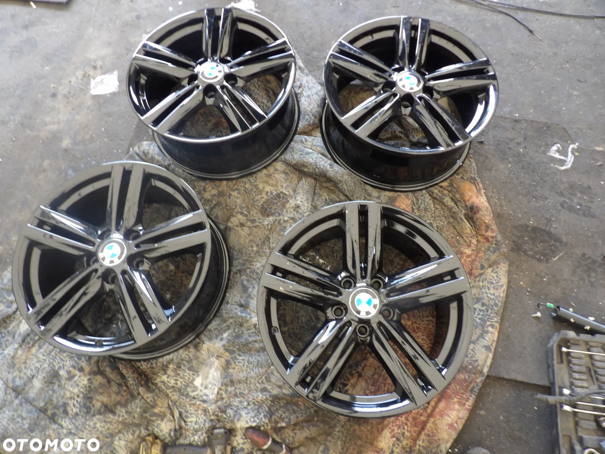 FELGI JAK NOWE BMW F20/F21/F30/F31/F32/F33 IS52 IS45 DWIE SZEROKOŚCI CZARNY POŁYSK - 1