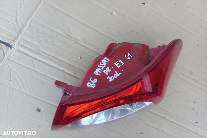 Lampa / Tripla stop dreapta pe aripa Volkswagen VW Passat B6 [2005 - - 4