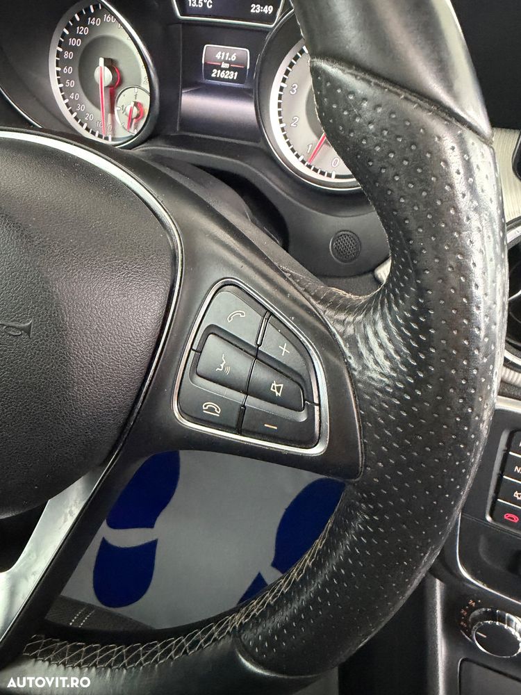 Mercedes-Benz CLA - 16