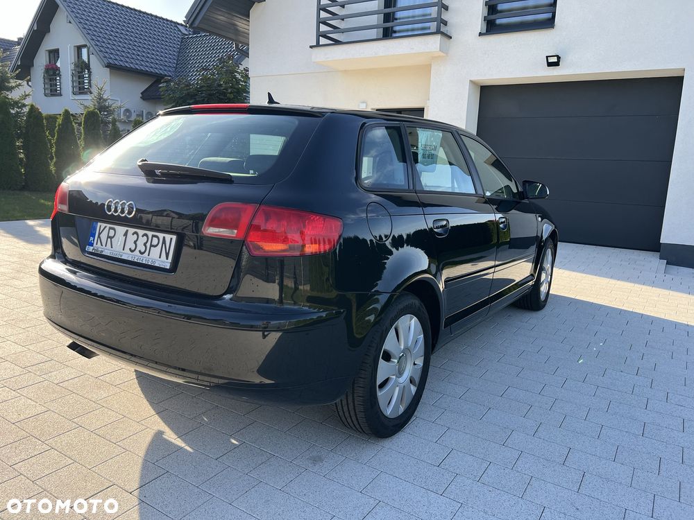 Audi A3 Sportback - 3