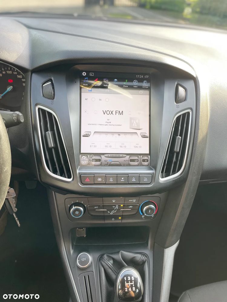 Ford Focus 1.6 Trend - 9