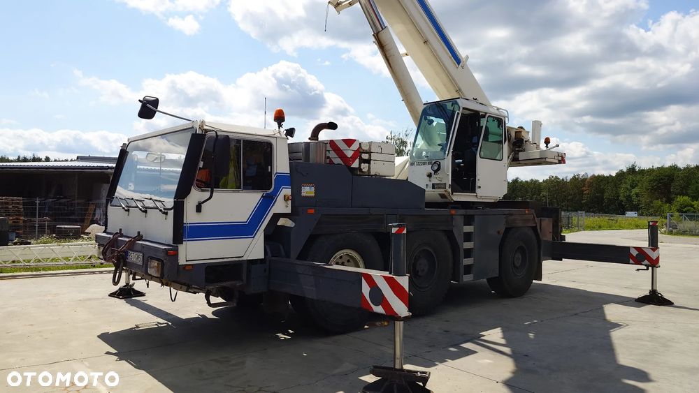 Liebherr LIEBHERR LTM1050 - 1