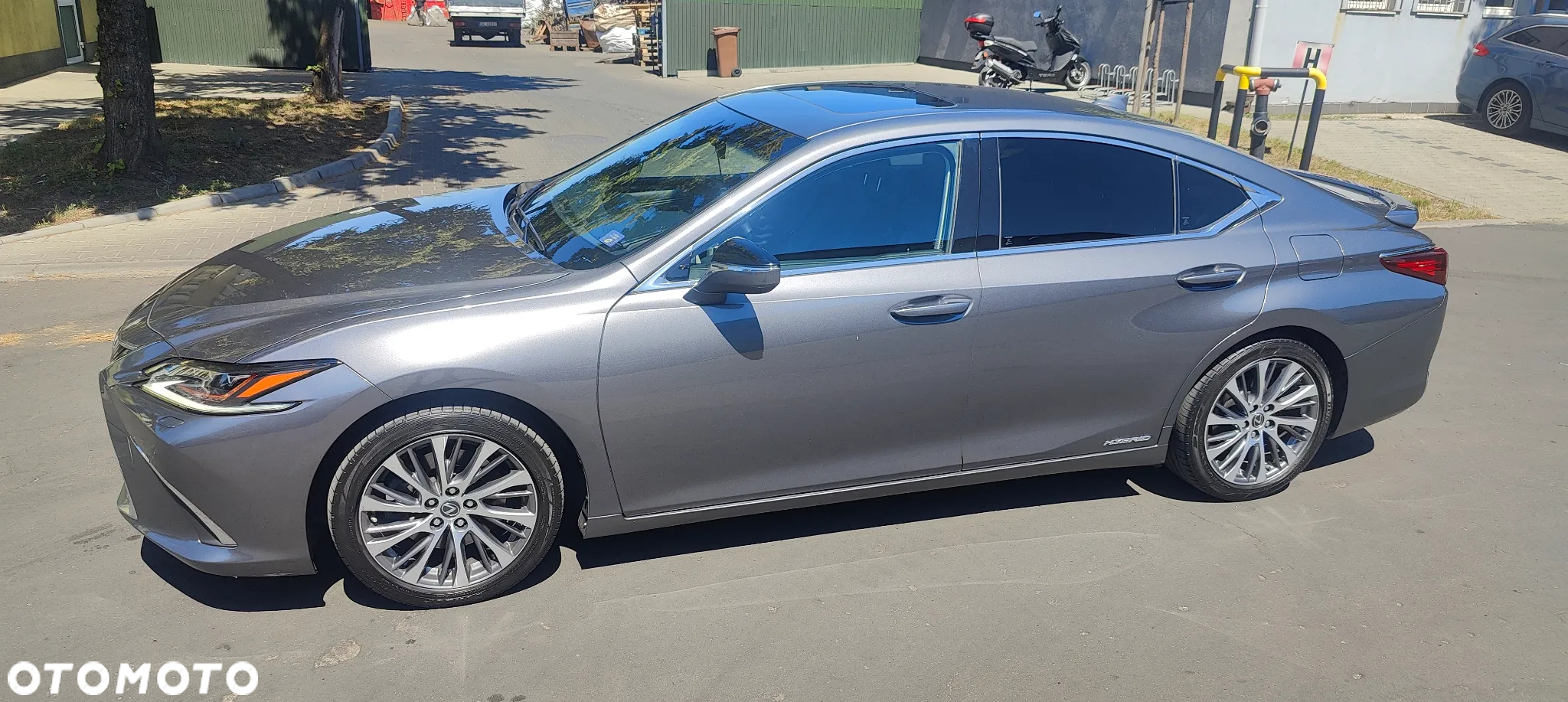 Lexus ES 300h Prestige - 2