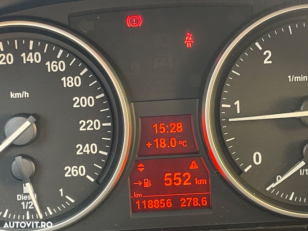 BMW X1 xDrive18d - 4