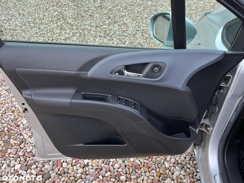 Opel Meriva 1.4 T Cosmo - 13