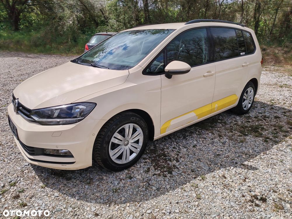 Volkswagen Touran - 7