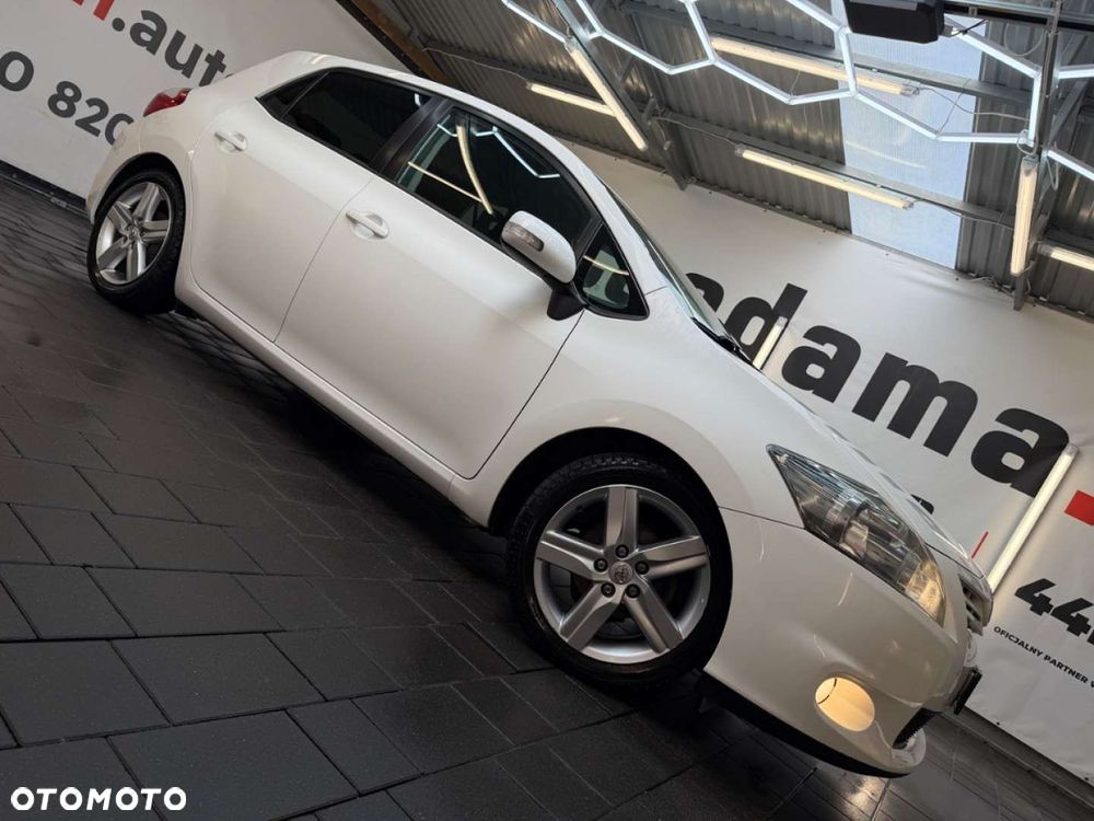 Toyota Auris - 15